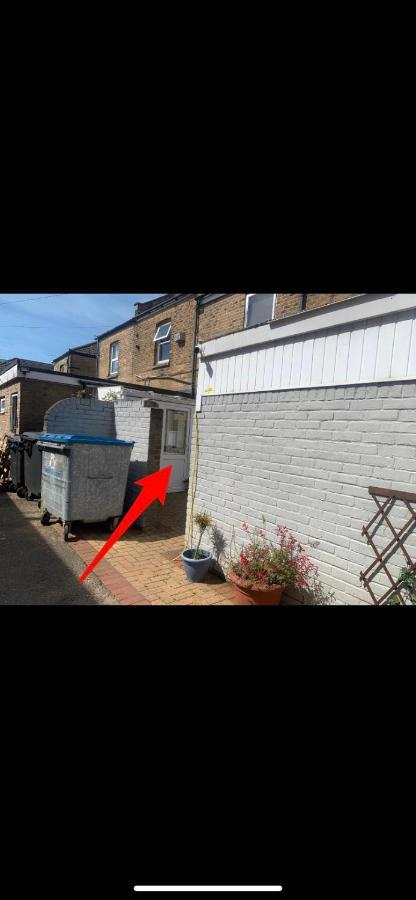 Bourne To Stay Shared Bournemouth Exteriör bild
